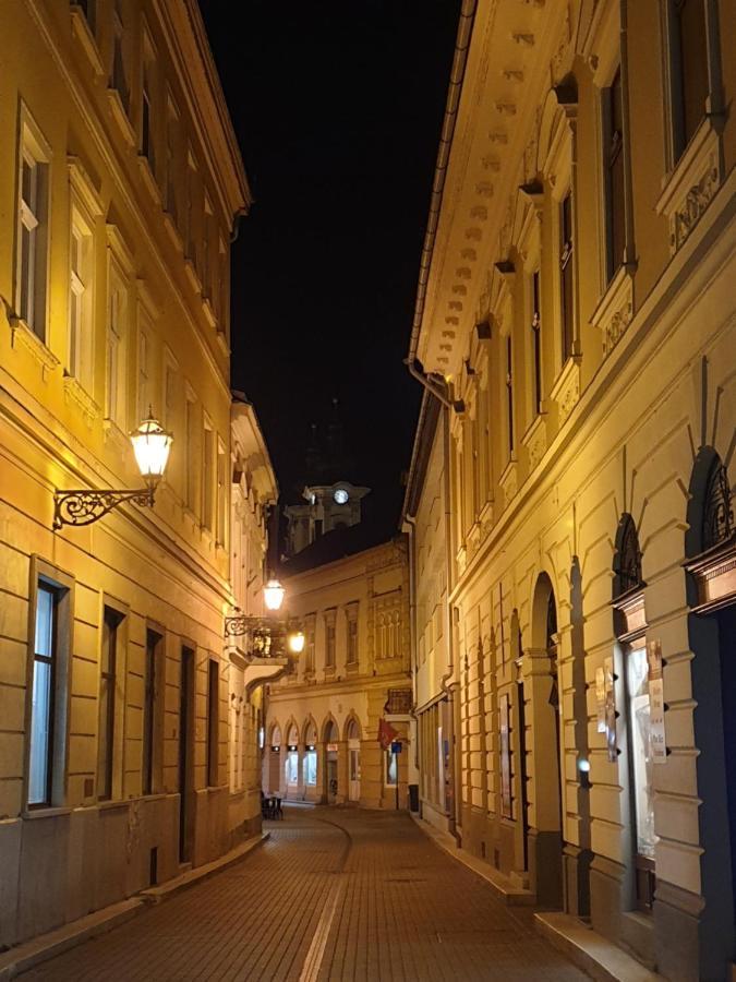 Domino Suite Eger Kültér fotó